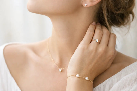 What Jewellery Suits Sensitive Skin Best?