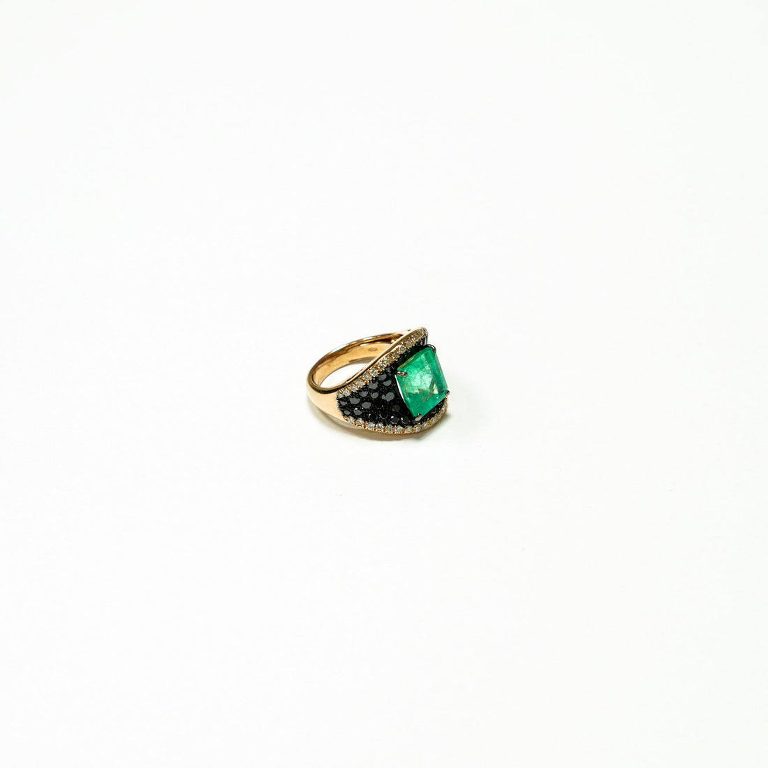 Heart-Shaped Engagement Rings: Cut Quality and Symmetry to Check