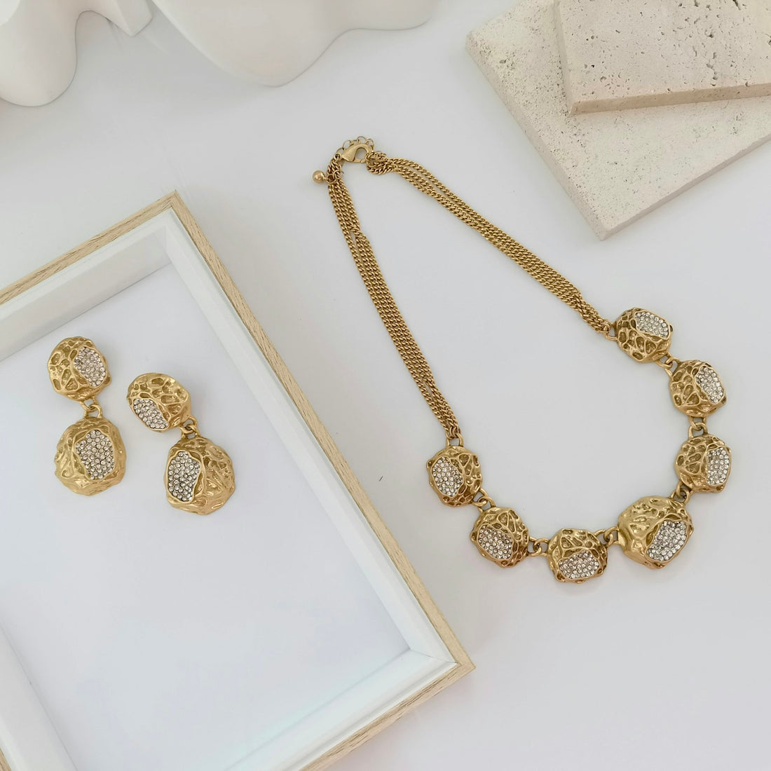 Is 9ct Gold Hypoallergenic? Nickel Allergy & UK REACH Rules Explained