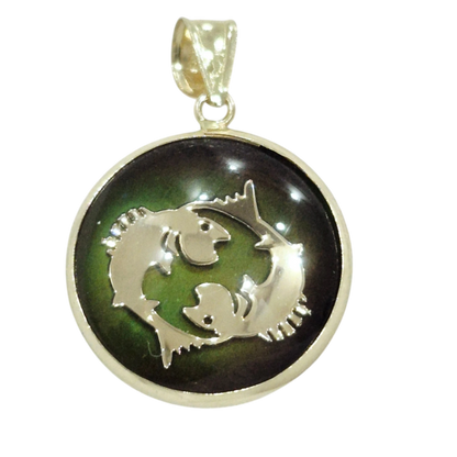 14K Pisces Gold Zodiac Pendant | Changing Colour Mood Stone | Qutahia Jewellery