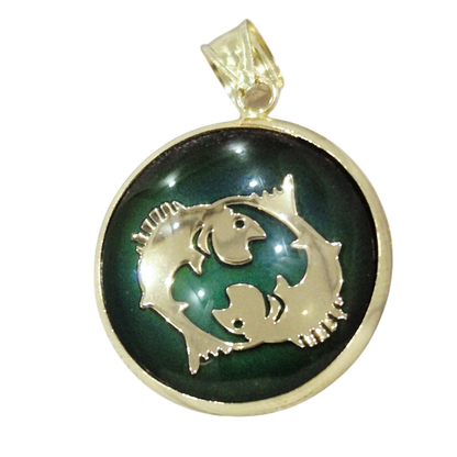 14K Pisces Gold Zodiac Pendant | Changing Colour Mood Stone | Qutahia Jewellery
